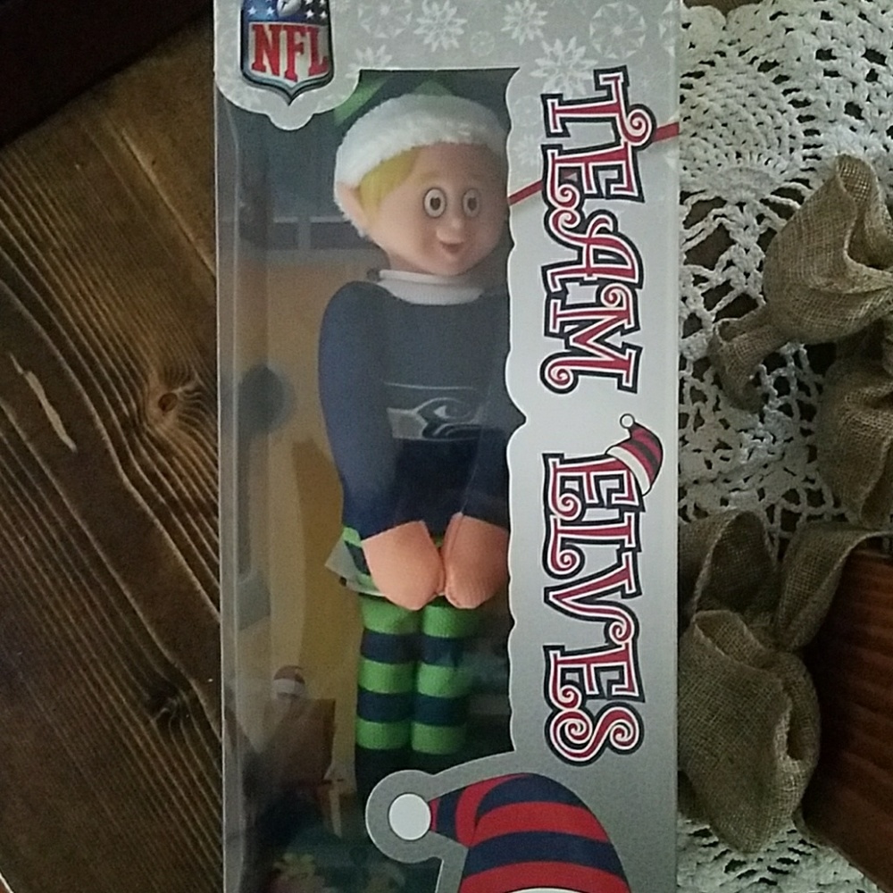 Nwt Seattle Seahawks elf on shelf